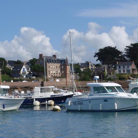 Studio Les Pieds Dans L'Eau Au Port De Ploumanac'H ペロス・ギレック エクステリア 写真