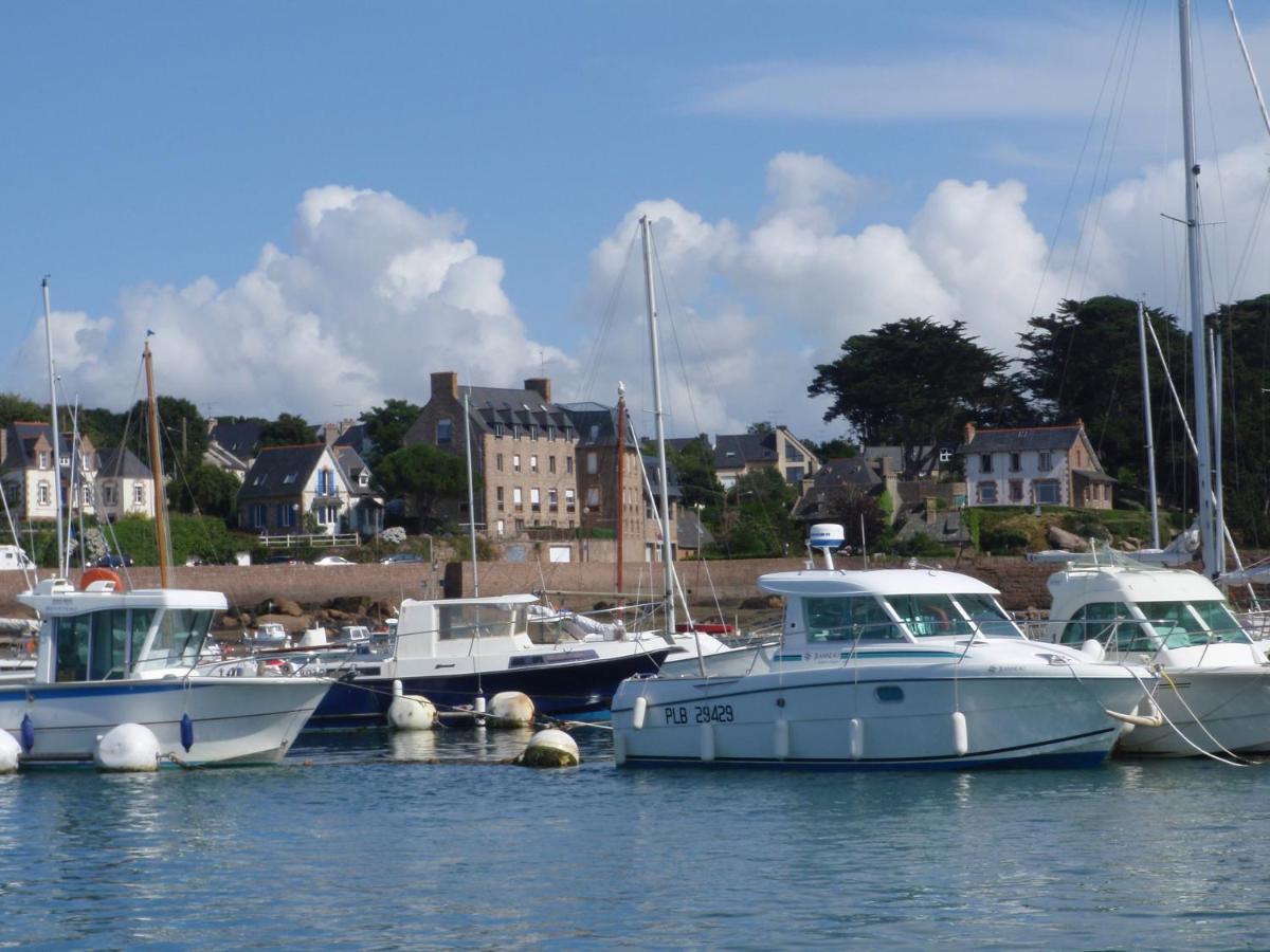 Studio Les Pieds Dans L'Eau Au Port De Ploumanac'H ペロス・ギレック エクステリア 写真